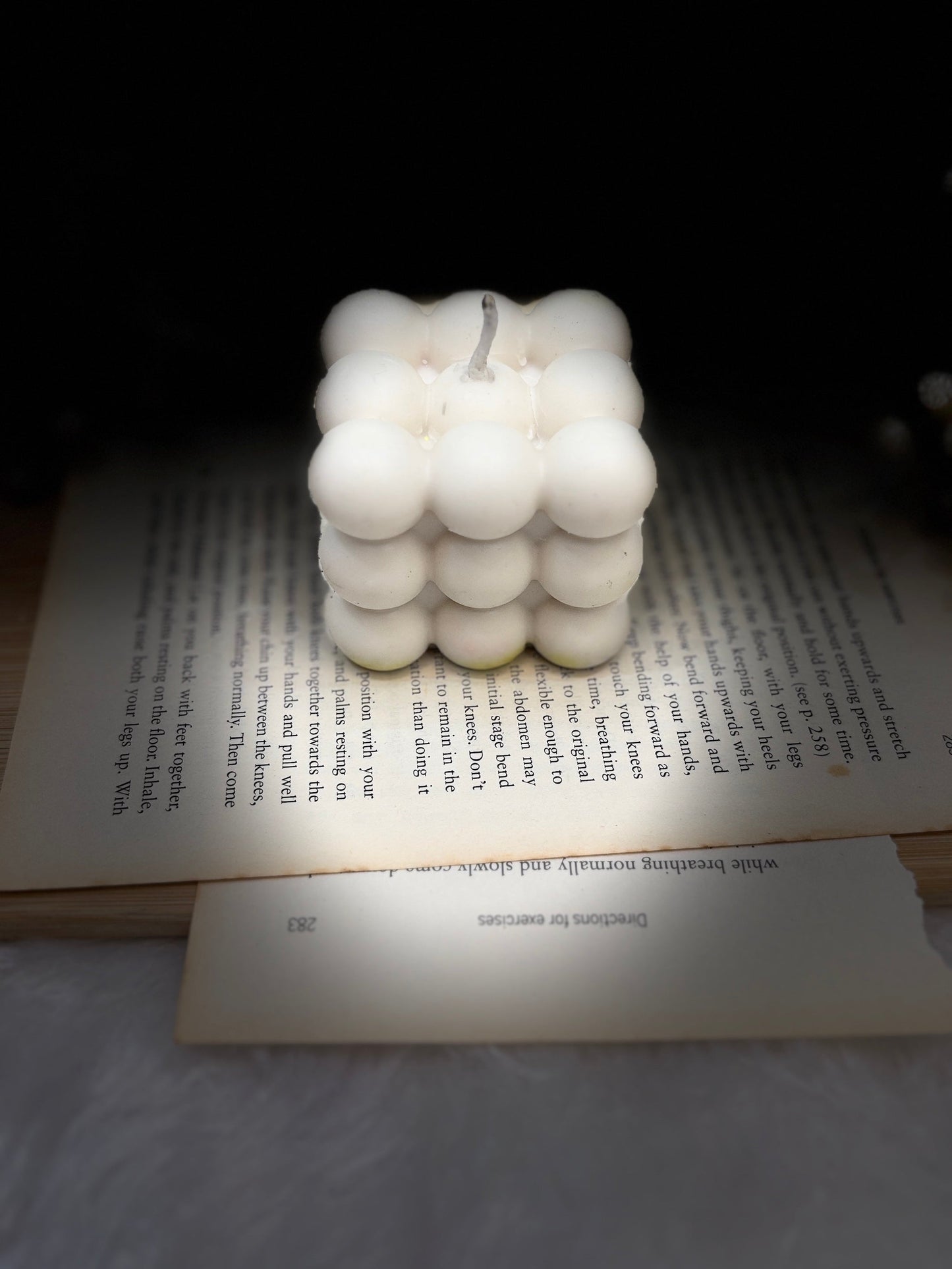Bubble Scented Candle | Festive Gifting & Home Decor Aura Tales