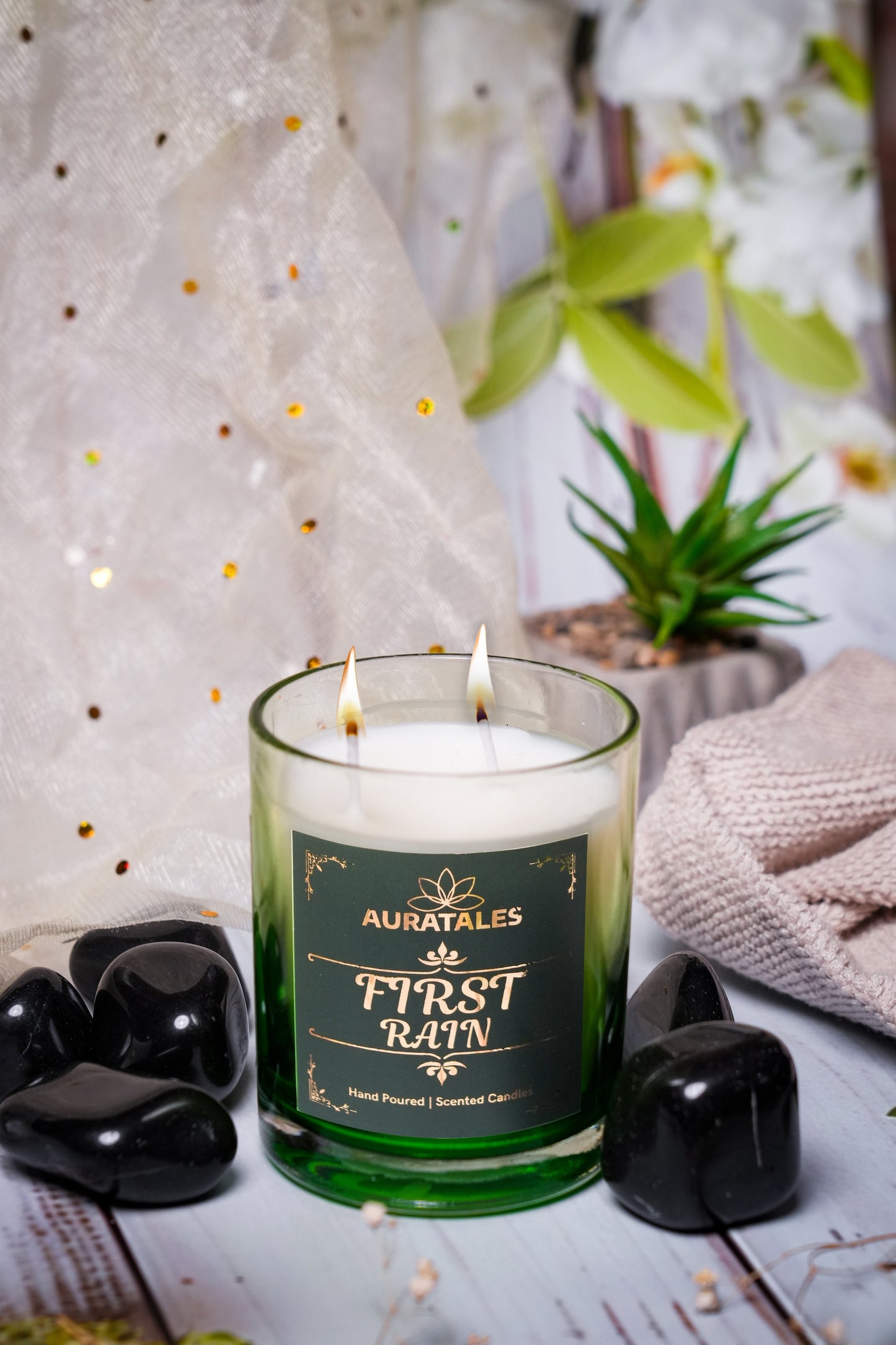 Petrichor candle,Gili mitti Candle, Geeli mitti attar, First Rain Scented Candle, Premium Scented Candles, Gifts Idea, BirthDay Candles, Wooden Heart Candle,Valentine candles, Rose Candle, AuraTales Candles